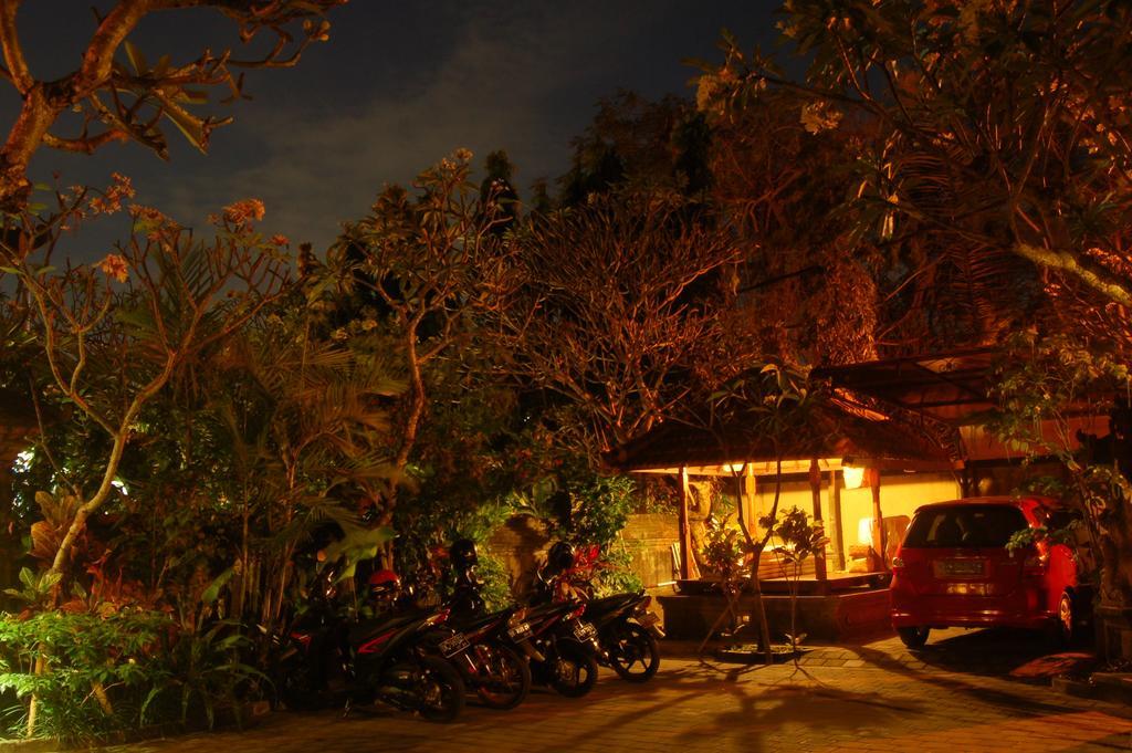 Gunakaya Homestay Sanur  Luaran gambar