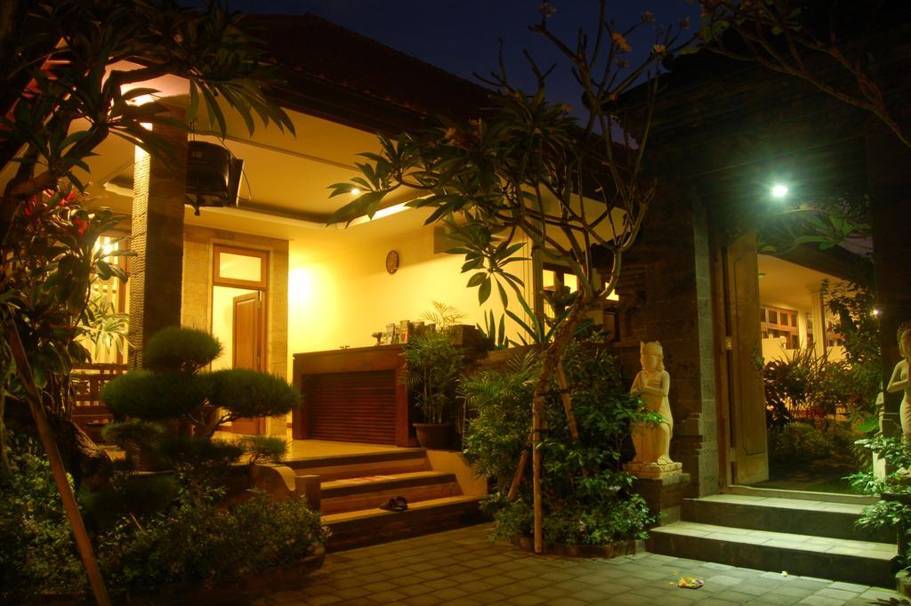 Gunakaya Homestay Sanur  Luaran gambar